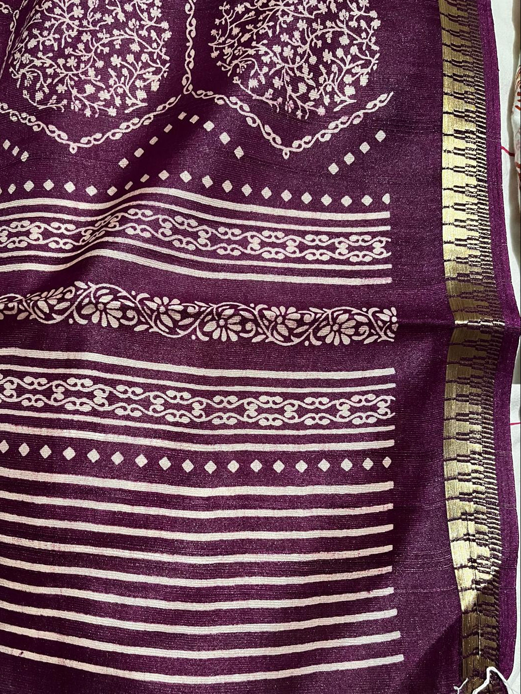 Baingani Silk Cotton Saree With Zari Border | The Saree Shop